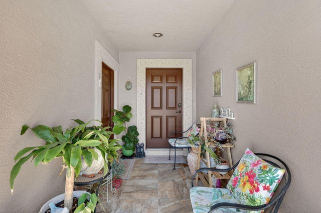 34 Nogales Way, Port St. Lucie, FL 34952
