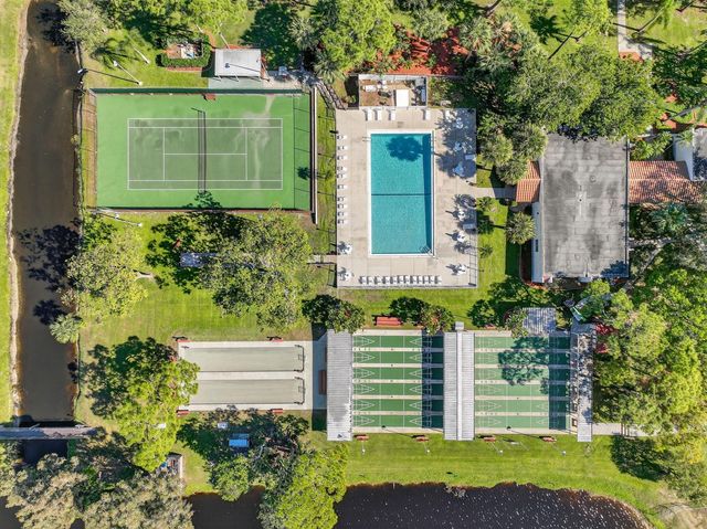 34 Nogales Way, Port St. Lucie, FL 34952