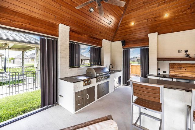 338 Tulip Dr, Houma, LA 70360