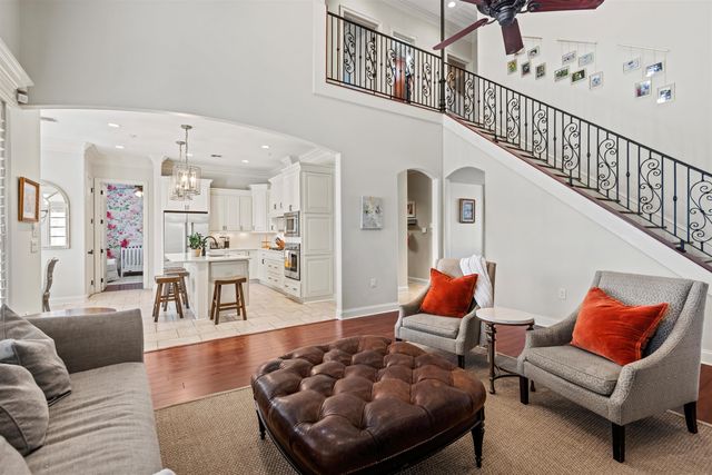 338 Tulip Dr, Houma, LA 70360