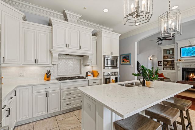 338 Tulip Dr, Houma, LA 70360