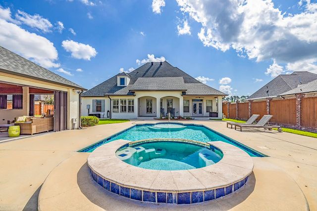 338 Tulip Dr, Houma, LA 70360