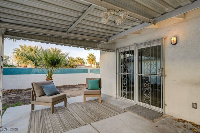 1400 South 17th Street, Las Vegas, NV 89104