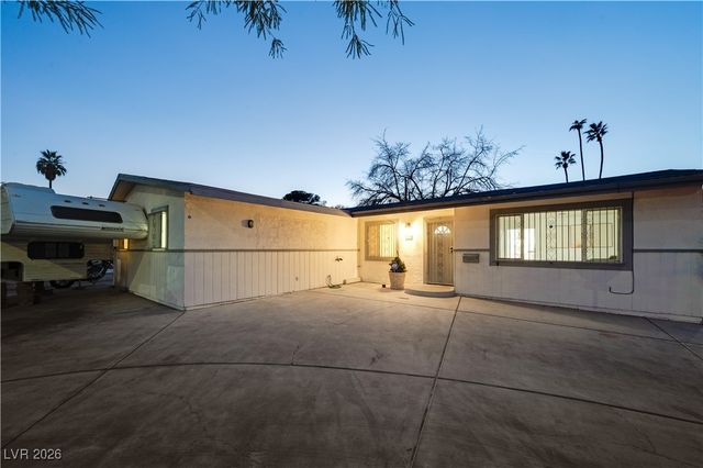 1400 South 17th Street, Las Vegas, NV 89104