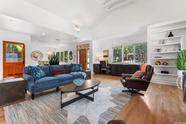 201 CHICHESTER PL, San Antonio, TX 78209