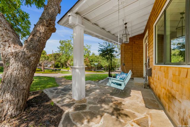 201 CHICHESTER PL, San Antonio, TX 78209