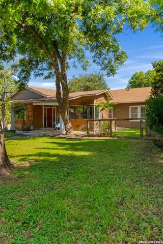 201 CHICHESTER PL, San Antonio, TX 78209