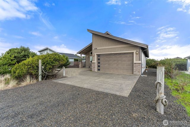 1256 Channel Avenue SW, Ocean Shores, WA 98569
