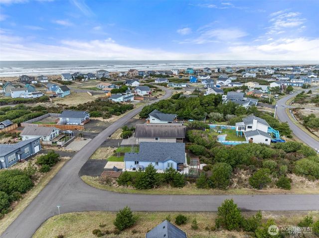 1256 Channel Avenue SW, Ocean Shores, WA 98569