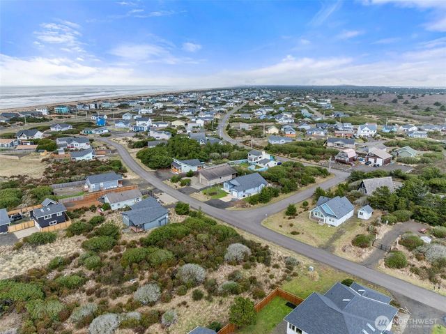 1256 Channel Avenue SW, Ocean Shores, WA 98569