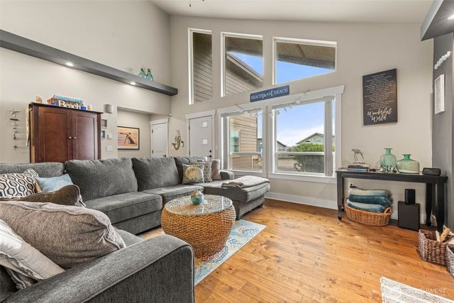 1256 Channel Avenue SW, Ocean Shores, WA 98569