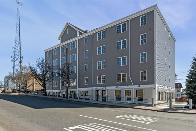 472 Essex Street 302, Lynn, MA 01902