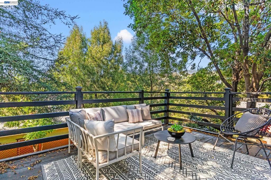 Image 20 of property listing at 3851 Madrone Ave, Oakland, CA 94619