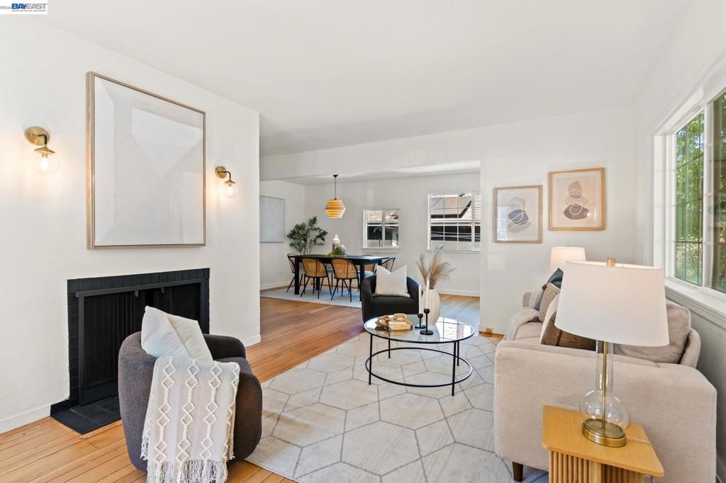 Image 3 of property listing at 3851 Madrone Ave, Oakland, CA 94619
