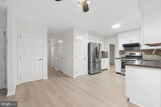 10 BASTILLE LOOP, Newark, DE 19702