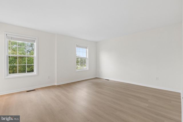 10 BASTILLE LOOP, Newark, DE 19702