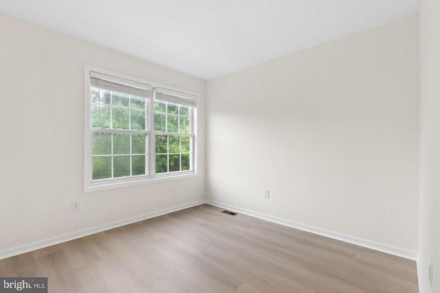 10 BASTILLE LOOP, Newark, DE 19702