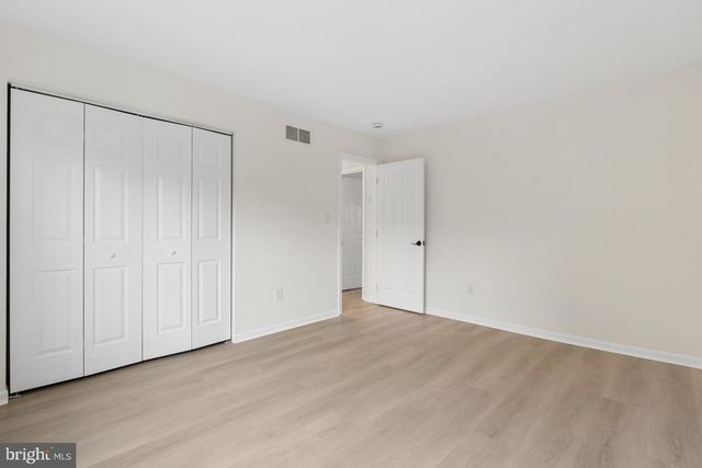 10 BASTILLE LOOP, Newark, DE 19702