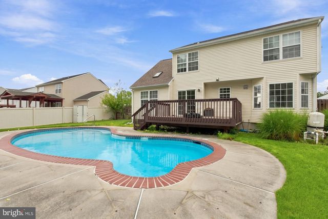 10 BASTILLE LOOP, Newark, DE 19702