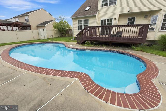 10 BASTILLE LOOP, Newark, DE 19702
