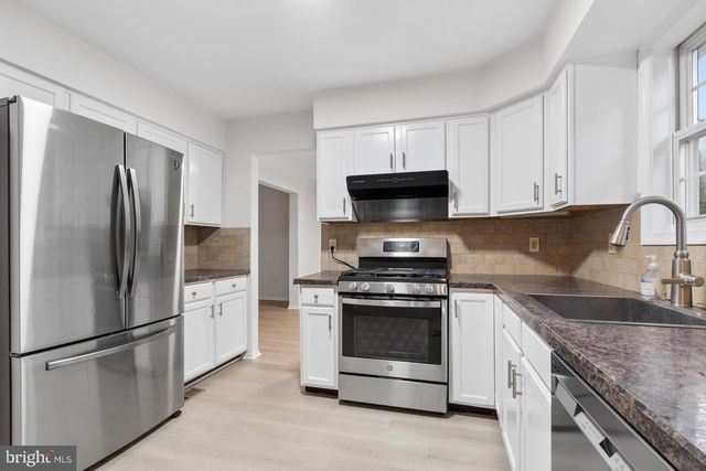 10 BASTILLE LOOP, Newark, DE 19702