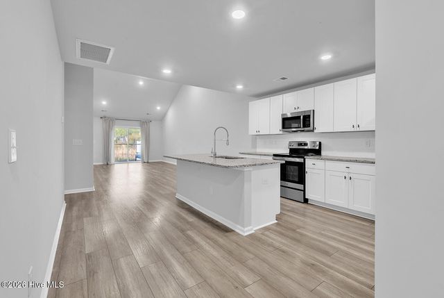 6514 Green Fennel Avenue SW, Ocean Isle Beach, NC 28469