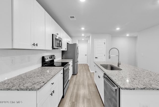 6514 Green Fennel Avenue SW, Ocean Isle Beach, NC 28469