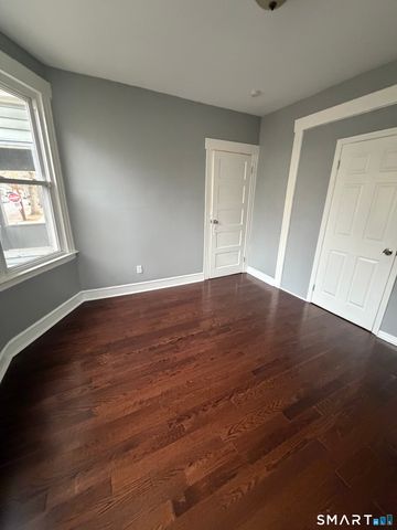 327 Newhall Street, New Haven, CT 06511