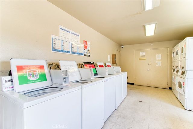 5500 Ackerfield Ave 307, Long Beach, CA 90805