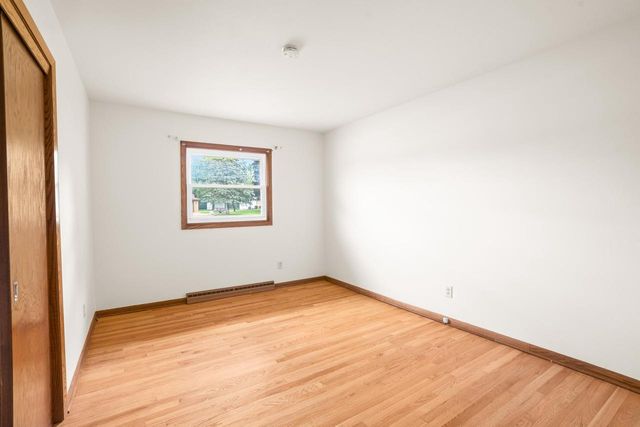 1638 Meadowlane AVENUE, Mount Pleasant, WI 53406