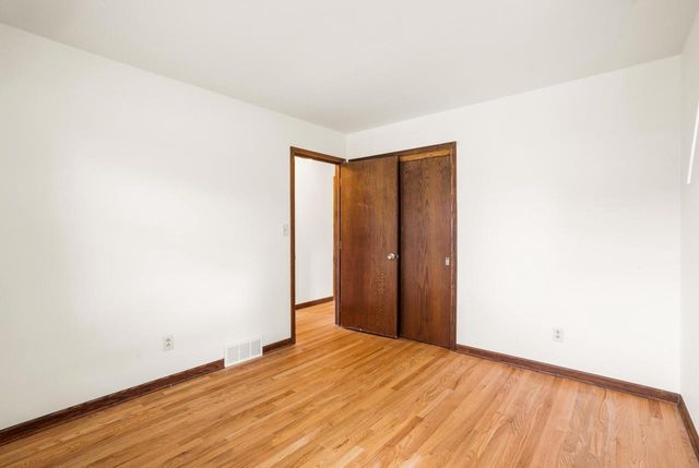 1638 Meadowlane AVENUE, Mount Pleasant, WI 53406