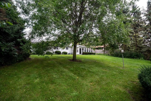 1638 Meadowlane AVENUE, Mount Pleasant, WI 53406