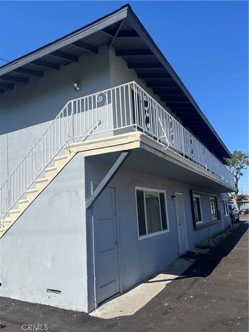 5852 Orange Avenue 4, Long Beach, CA 90805