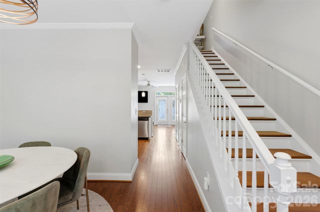 312 Park Square Place, Matthews, NC 28105