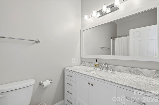 312 Park Square Place, Matthews, NC 28105