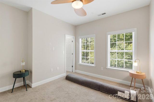 312 Park Square Place, Matthews, NC 28105