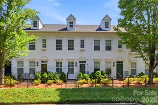312 Park Square Place, Matthews, NC 28105