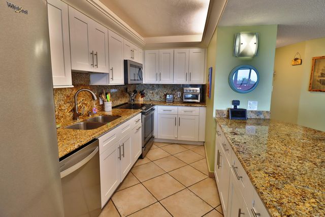 1530 Ocean Bay Dr Apt 411, Key Largo, FL 33037