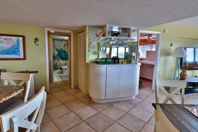 1530 Ocean Bay Dr Apt 411, Key Largo, FL 33037