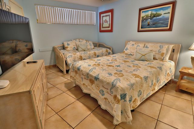1530 Ocean Bay Dr Apt 411, Key Largo, FL 33037