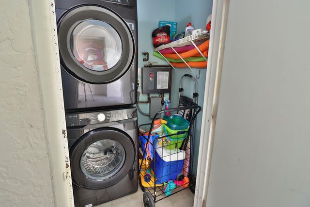 1530 Ocean Bay Dr Apt 411, Key Largo, FL 33037