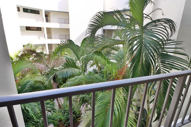 1530 Ocean Bay Dr Apt 411, Key Largo, FL 33037