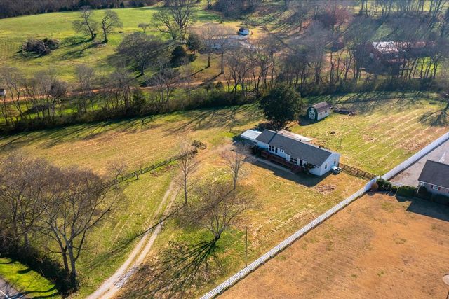 3327 Hampshire Pike, Mount Pleasant, TN 38474