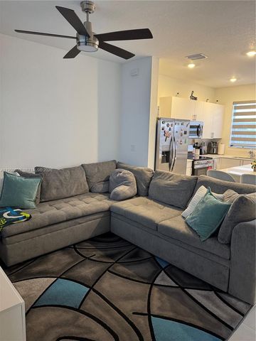 29257 SW 163rd Ct, Homestead, FL 33033