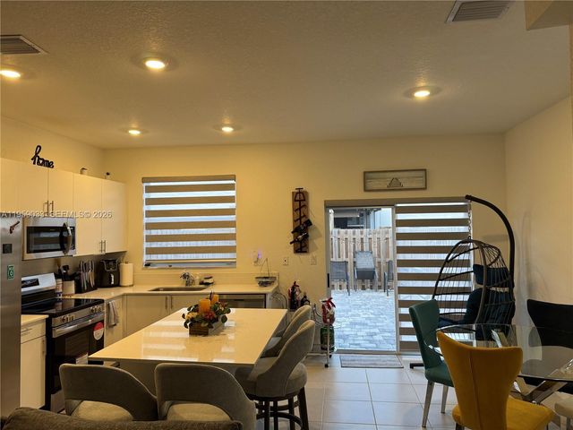 29257 SW 163rd Ct, Homestead, FL 33033