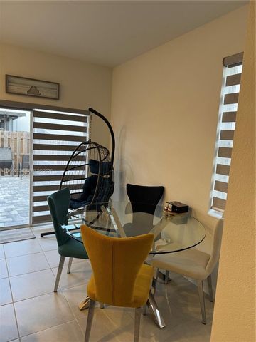 29257 SW 163rd Ct, Homestead, FL 33033