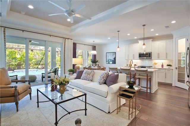 4186 Pegasus WAY, Naples, FL 34120