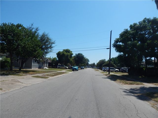 4409 Spring St, Corpus Christi, TX 78415