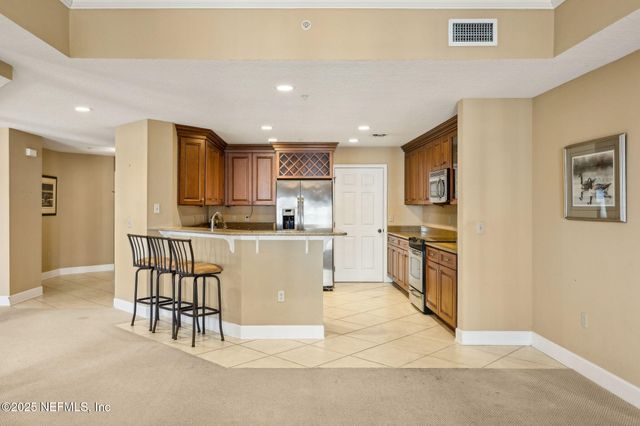 1478 RIVERPLACE Boulevard 606, Jacksonville, FL 32207