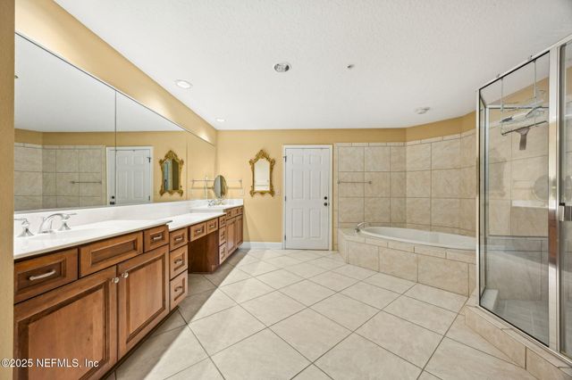 1478 RIVERPLACE Boulevard 606, Jacksonville, FL 32207